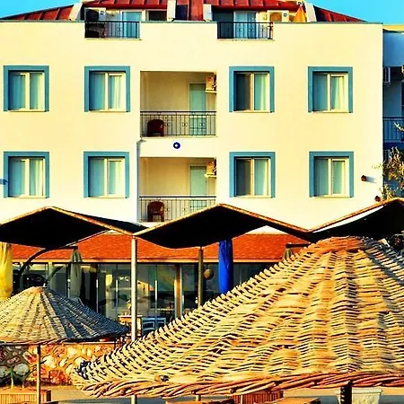Oda ve Kahvaltı Mavi Deniz