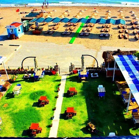 Mavi Deniz לינה וארוחת בוקר גומולדור