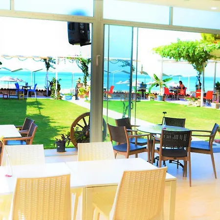 Mavi Deniz לינה וארוחת בוקר גומולדור