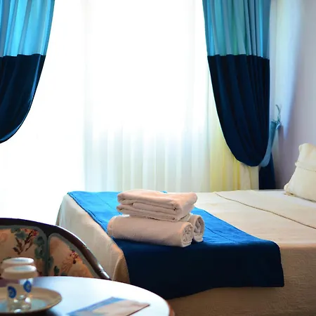 Mavi Deniz Gümüldür