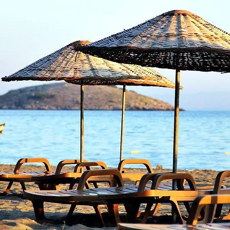 Mavi Deniz לינה וארוחת בוקר 3*