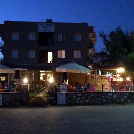 Mavi Deniz לינה וארוחת בוקר